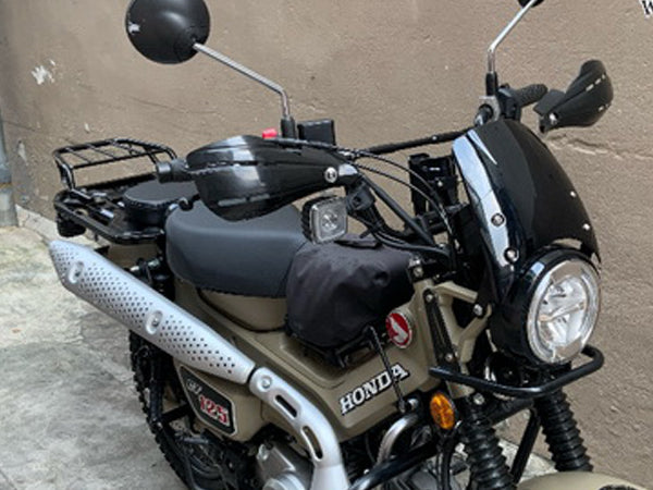 BR-c549 Windshield for CT125