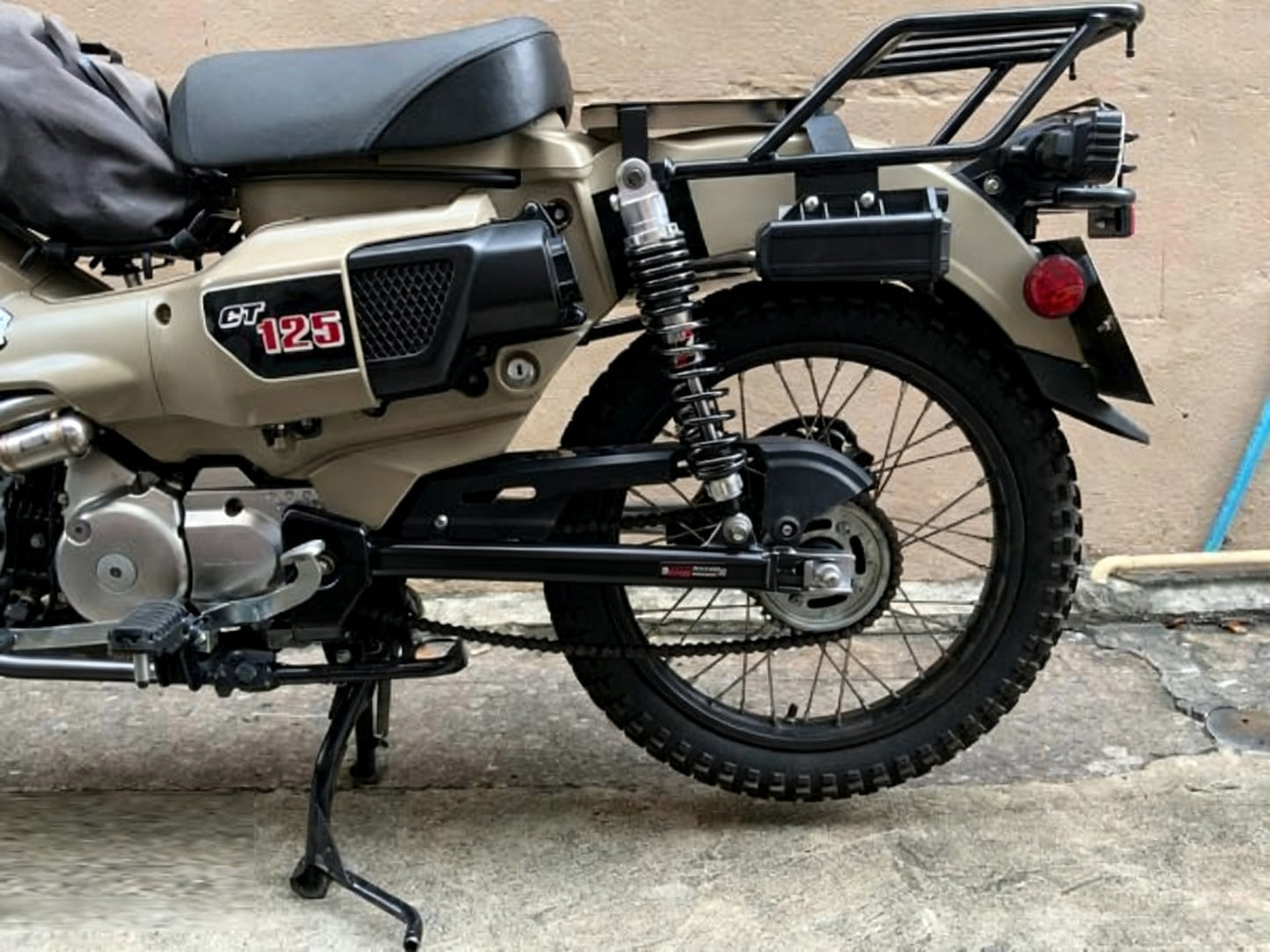 BR-c639 長版鋁合金後搖臂 黑色 適用於 CT125 加長 51mm