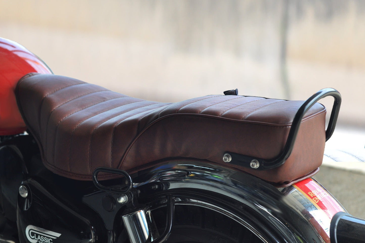 GC-RE001BR ROYAL ENFIELD Brown Classic350 Double Seat